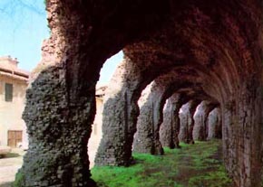 Spoleto - anfiteatro romano