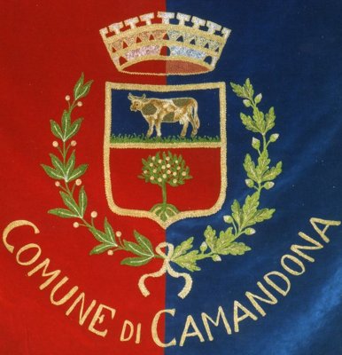 stemma del comune di CAMANDONA